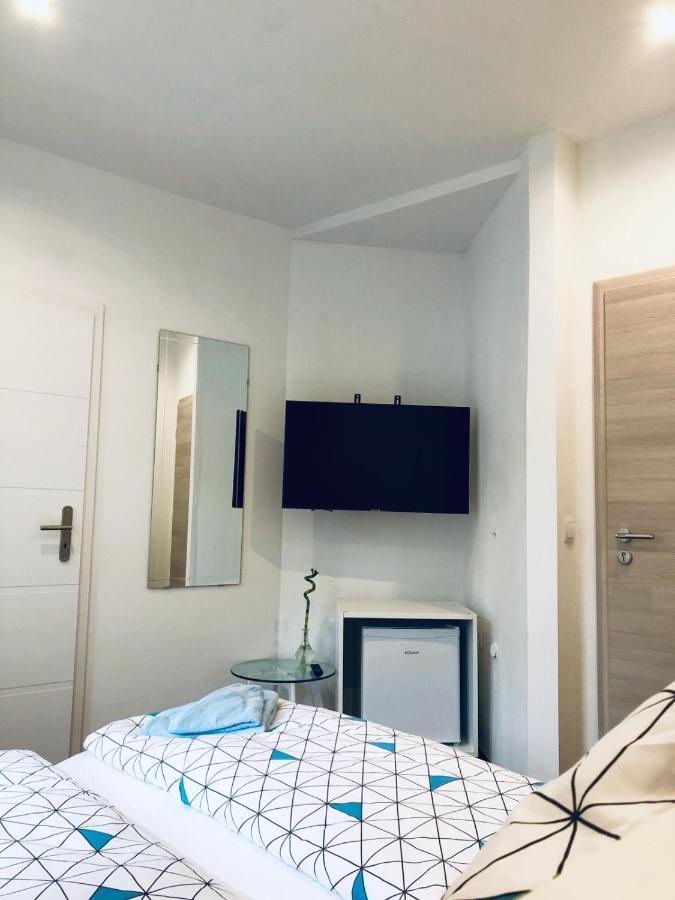 Homestay Am Markt Аденау Экстерьер фото